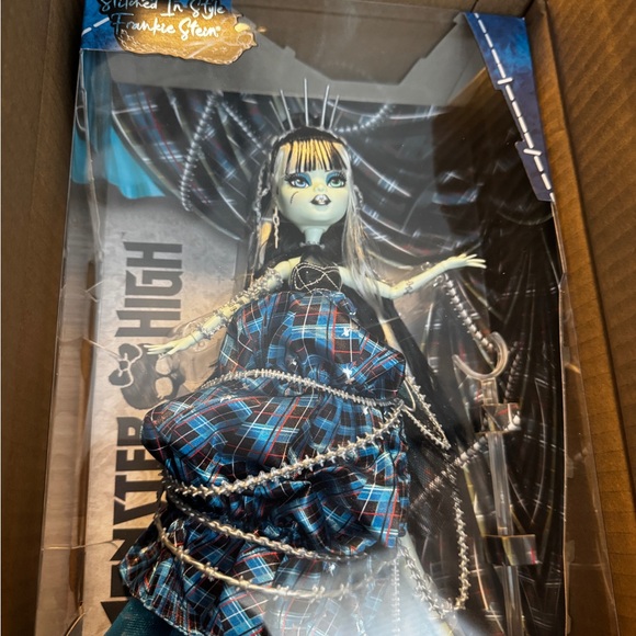 Monster High Doll with Blue and Black Dress Monster High Doll with Blue and Black Dress